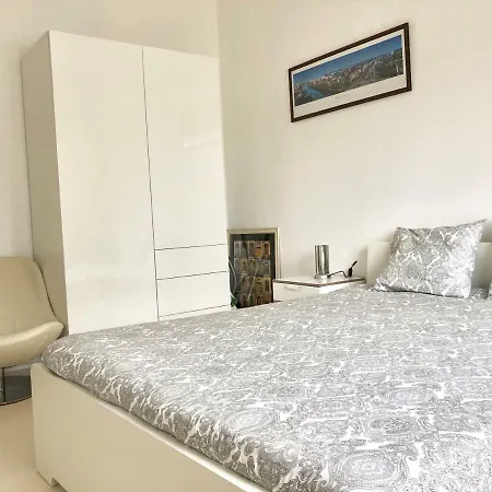 Spacious Flat In The Heart Of The Center! Ideal For A Family! アパート